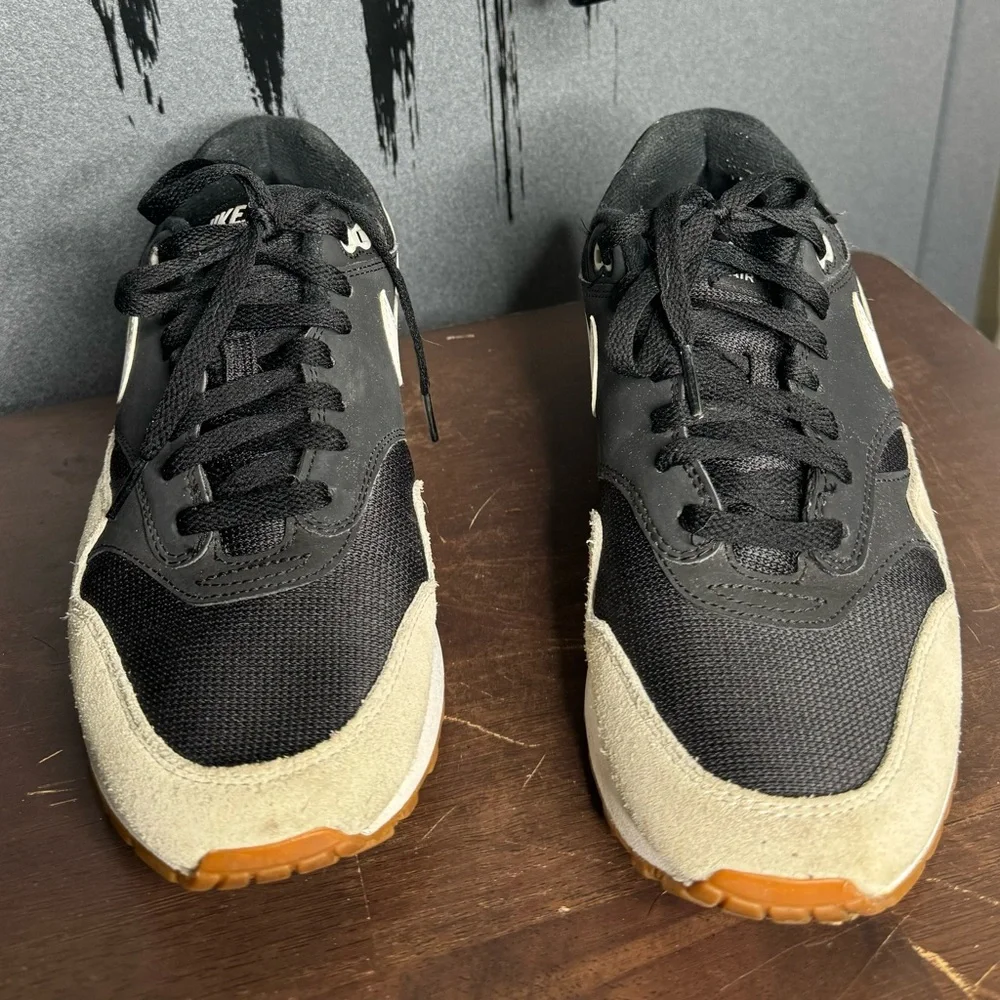 Nike Air Max 1 Black Light Bone 🦴 - Picture 4 of 10